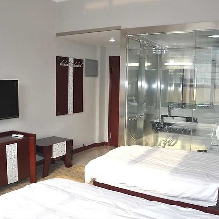אורומקי Hangjia Hotel מראה חיצוני תמונה
